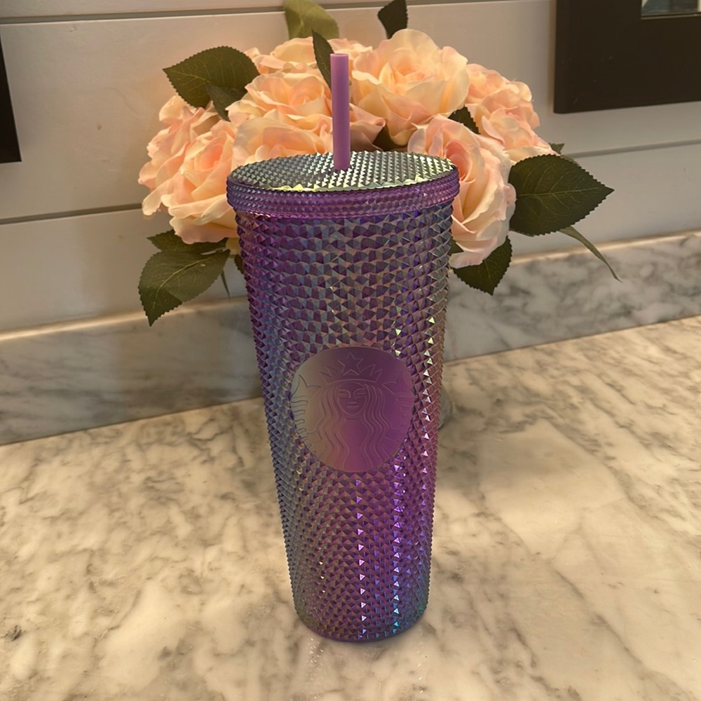 BRAND NEW PURPLE IRIDESCENT STARBUCKS CUP 2022